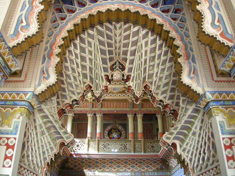 1600px-Sammezzano,_sala_dei_gigli_7.1