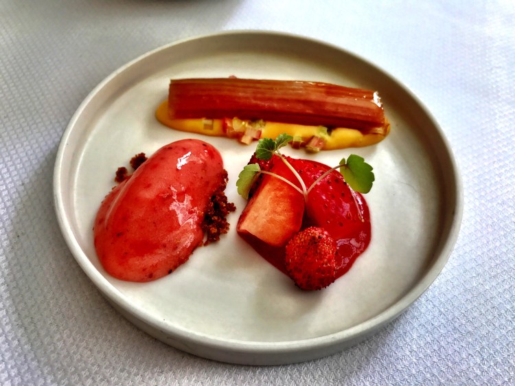 RESTAURANT PAGES DESSERT